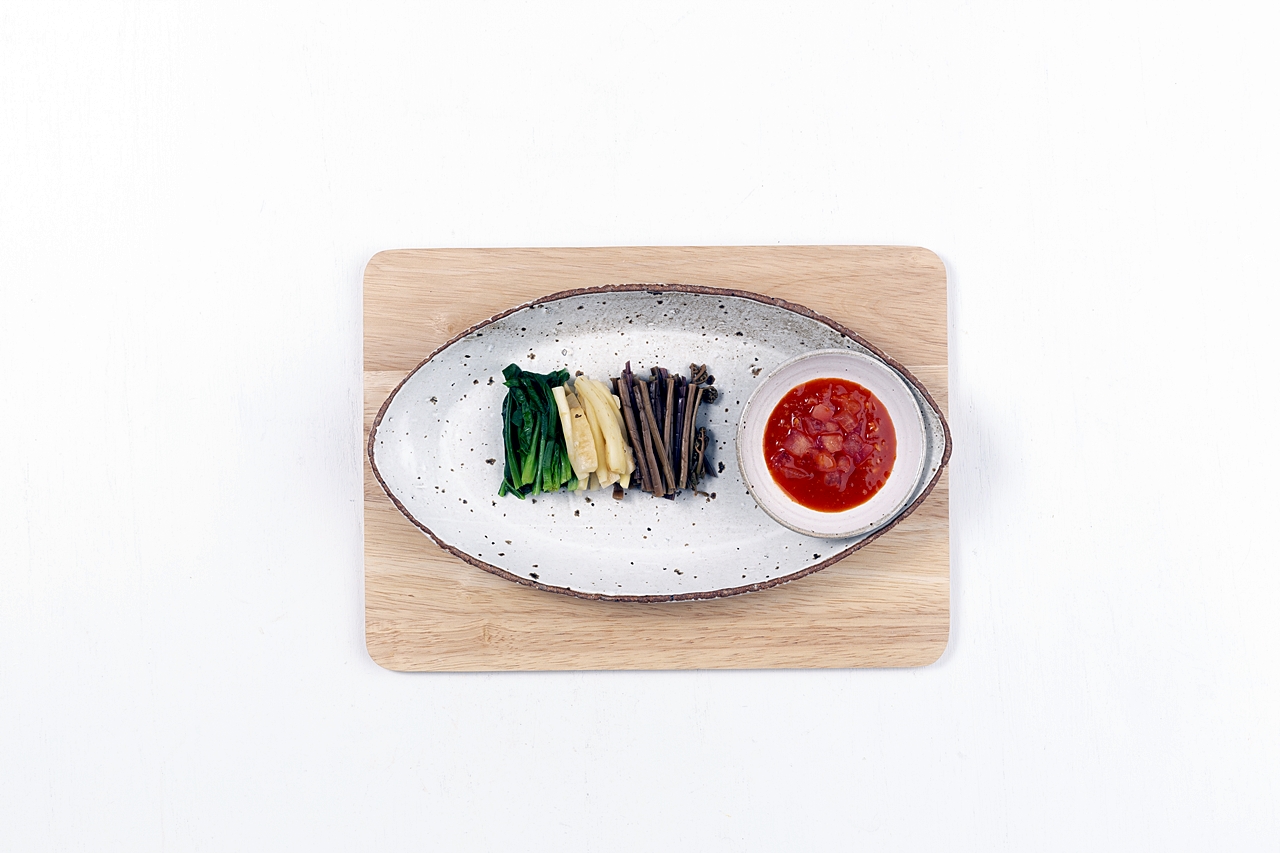 삼색나물, 토마토양념장 5단계 조리 모습