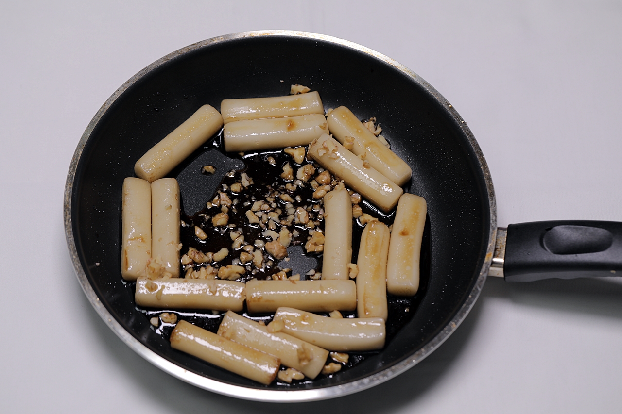 호두떡볶이 4단계 조리 모습